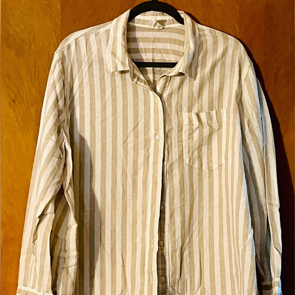 GAP Beige and White Striped Shirt